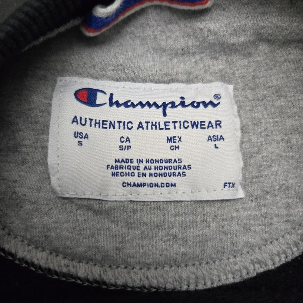 Champion Black Pullover Sweatshirt Small  Sports Outdoors Classic Preppy - Picture 6 of 8